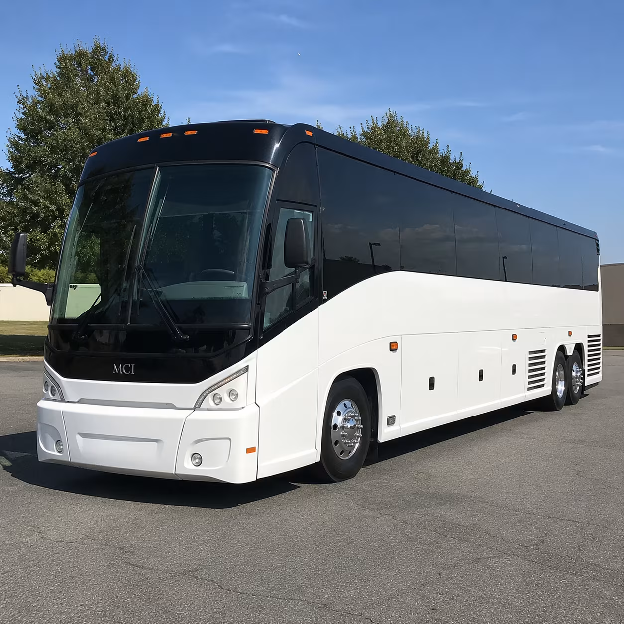 airport employee shuttles between conroe and houston s airports