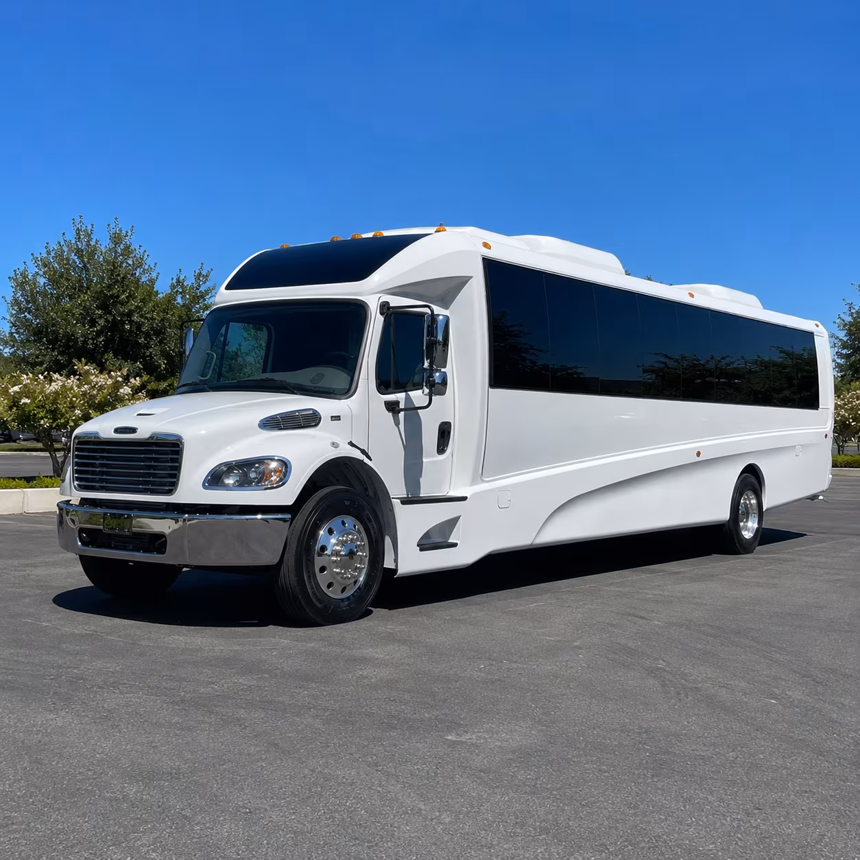 conroe 20 passenger minibus