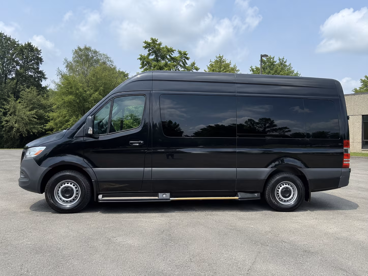 conroe sprinter limousine
